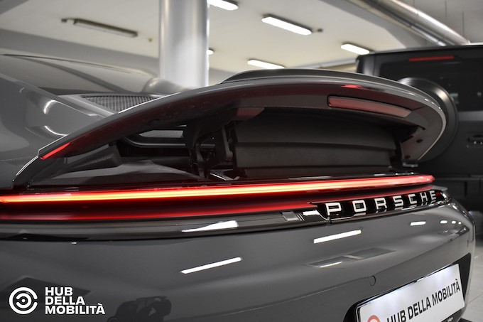 PORSCHE 911 GT3